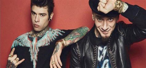 canzone j ax fedez comunisti col rolex|J.